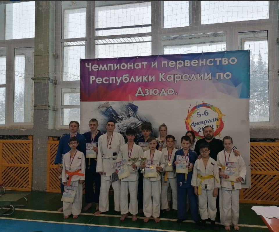 Снимок экрана 2022-02-06 230706.jpg